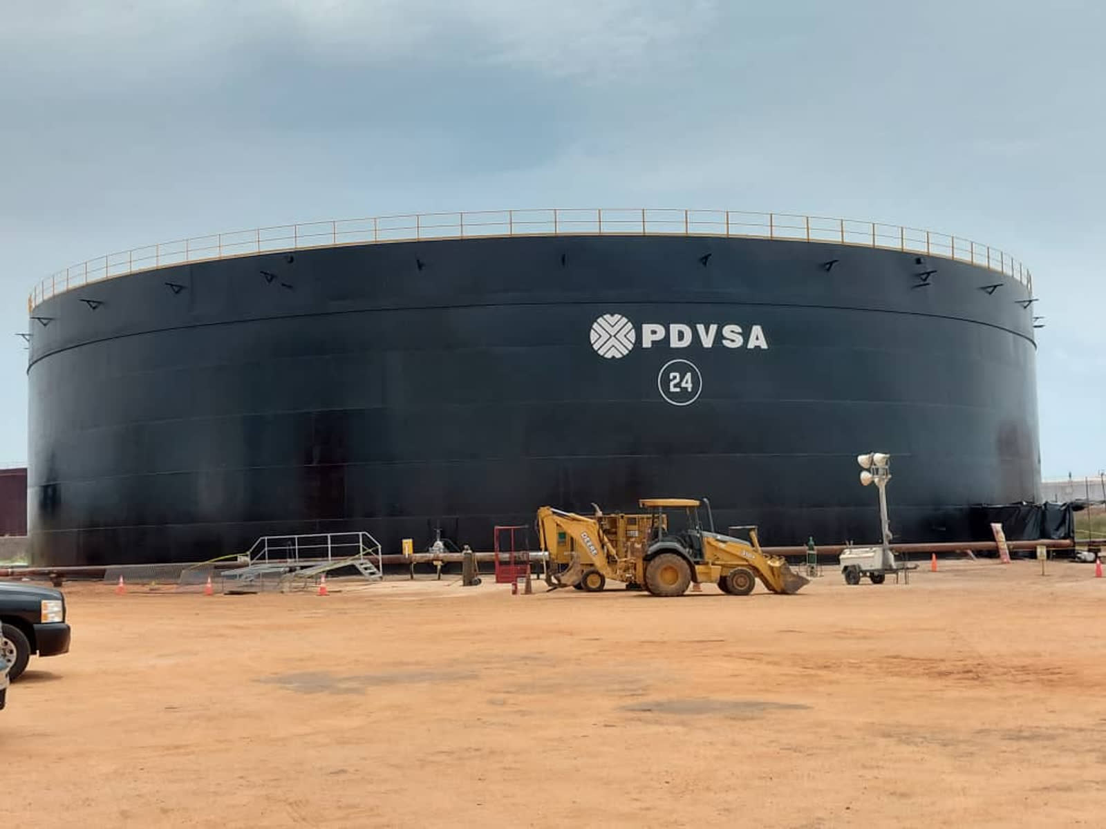 Tanque 24 de Bajo Grande finalizado con identificación PDVSA